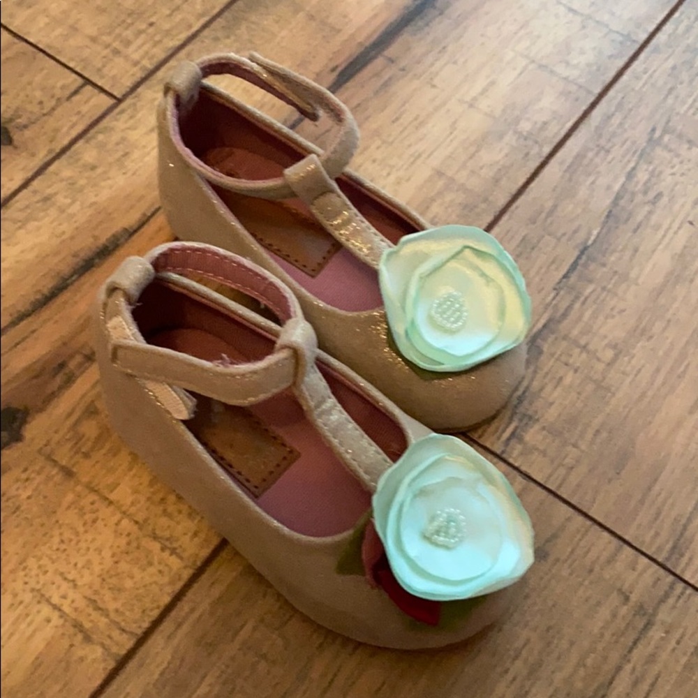 JoyFolie shoes size 5T
